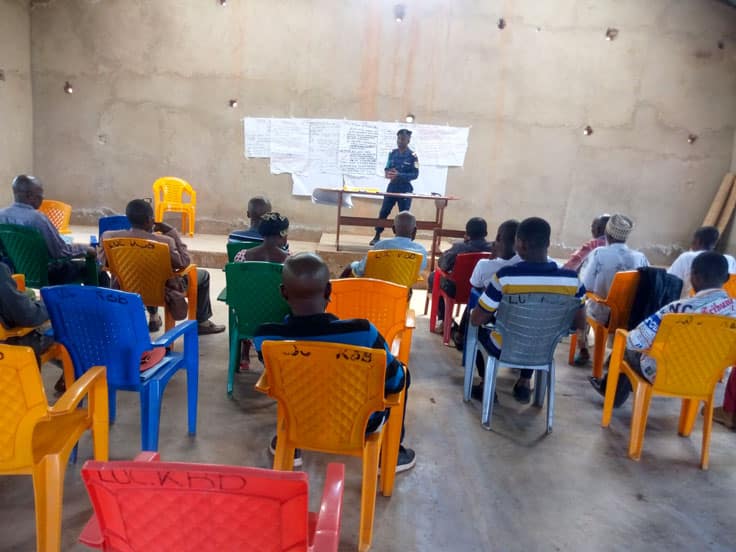 sensibilisation-communautaire-sur-la-lutte-contre-les-mariages-forces